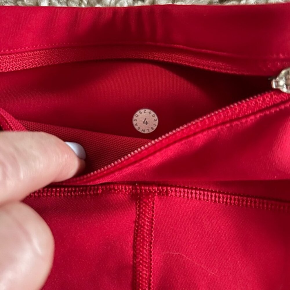 Lululemon fast and free high rise 19” capri size 4. Perfect condition! - Picture 3 of 5